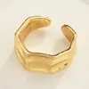 Joyería Transfronteriza Europea y Americana Pulsera de Diseño Asimétrico Simple Ins Superficie Fotosensible Anillo de Articulación de Moda Anillo para Mujer
