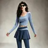 Conjunto de Yoga Elástico de Dos Piezas para Mujer con Sensación de Segunda Piel, Cuello Redondo, Almohadillas para Sujetador Incorporadas, Manga Larga, Cintura con Bloque de Color, Pantalones Falda Falsos de Dos Piezas, Conjunto de Fitness