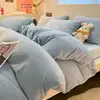 Juego de ropa de cama de cuatro piezas de felpa de leche engrosado con felpa funda de edredón de color liso sábana de franela otoño e invierno juego de cuatro piezas de felpa de coral