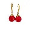 Brincos de Contas Vermelhas Cravejados com Diamantes de Alta Qualidade para Mulheres, Brincos Estilo Luxo Leve, Design de Nicho, Joias de Orelha Versáteis para Atacado