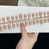 30 Peças de Manicure Usável Feita à Mão Borda Branca Simples Francesa Clareamento Simples Adesivos de Manicure Removíveis