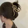 Presilha de Garra Grande com Pérola, Grampo de Tubarão para Cabelo para Mulheres, Presilha Simples para Coque na Parte de Trás da Cabeça, Acessório de Cabelo Versátil