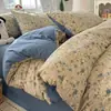 Categoría a Maternidad e Infancia Grado Pequeño Fresco Cama Juego de Cuatro Piezas Dormitorio de Estudiante Juego de Tres Piezas Estilo Ins Funda de Edredón Simple de Algodón Lavado Sábana