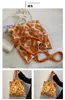 Bolsa con Estampado de Letras para Mujer, Bolso Tote de Gran Capacidad, Bolso de Hombro Simple Versátil, Bolso Tejido de Punto Novedoso Estilo Coreano, Transfronterizo