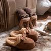 Chinelos de Algodão com Solado Grosso para Mulheres Inverno 2025 Novo para Casa Interno Antiderrapante Quente Chinelos de Pelúcia com Laço para Mulheres Inverno