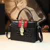 Bolso de Mujer de Moda Nuevo Modelo 2026 Maletín para Mujeres Bolso de Mano de Cuero de Moda con Patrón de Cocodrilo Bolso Pequeño de Hombro Cruzado