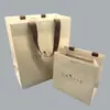 Sacolas de Papel Impressas com Hot Stamping UV Sacolas de Papel para Varejo Físico Embalagens de Presente Sacolas de Papel Kraft Sacolas de Papel Revestido Sacolas de Presente Sacolas com Fundo Quadrado