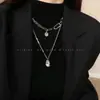 Collar de Lujo Ligero de Nicho para Mujer, Nuevo Diseño Largo de Moda 2026 Cadena para Suéter, Estilo Otoño e Invierno, Accesorio Elegante