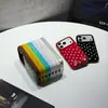 El diseño del sofá con estampado de lunares es adecuado para fundas de teléfono iPhone 16 Pro Max, y es un diseño nuevo y minimalista para la serie Apple 17, con una carcasa rígida.