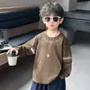 Camiseta de Manga Larga Falsa de Dos Piezas para Niños Nuevo Estilo 2026 para Niños Pequeños y Medianos Capa Base de Algodón Puro Top Casual de Cuello Redondo para Primavera y Otoño t