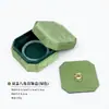 Caja Octagonal Vintage para Pulsera con Tapa y Base con Patrón de Hojas de Bambú en Tela de Seda, Caja de Joyería de Jade, Regalo de Alta Gama, En Stock al por Mayor
