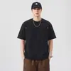 Ropa para Hombre Xintang 2026 Nueva Camiseta de Manga Corta de Verano para Hombre con Parches Estructurados y Remaches, Camiseta Casual Resistente.