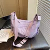 Bolsa de Nylon com Estampa Xadrez para Viagem Internacional e Uso Diário, Nova Bolsa de Ombro Simples e Casual, Bolsa Transversal Versátil e Leve para o Dia a Dia