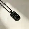 Nova corrente masculina com pingente de plaquinha militar em aço inoxidável com padrão de ondas, um acessório estiloso e casual em aço titânio, disponível para atacado