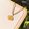 Material de Caballo de Hielo Alto Candado Xiangyun Tarjeta Colgante Sin Importar Ágata Natural Calcedonia Colgante de Hoja de Frijol Fu Collar de Hebilla Segura