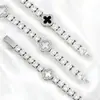Pulsera de Cadena Tenis Trébol de Cuatro Hojas de Acero de Titanio, Versátil, de Alta Gama, Lujo Ligero, Pulsera de Trébol de Cuatro Hojas con Circonita, Exquisito Diseño de Lujo Ligero