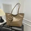 2026 Nueva Bolsa Retro Transfronteriza de Gran Capacidad para Mujer, Versátil para el Viaje Diario, Estilo Melard, Bolso Tote Estilo Perezoso para Mujer