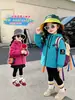 Chaqueta cortavientos con capucha para niña de otoño, prenda exterior deportiva, nuevo estilo 2026, cortavientos de exterior moderno y a la moda para niños