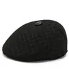Chapéu de inverno à prova de vento e resistente ao frio com proteção para as orelhas para homens de meia-idade e idosos, um boné de beisebol quente e espessado com forro de fleece