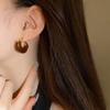 Aretes ovalados irregulares de aguja de plata chapados en oro, aretes elegantes Maillard, aretes retro de moda de alta calidad para mujer