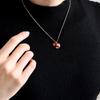 Collar Original de Moda Retro Exquisito Calabaza Goteando Aceite Rojo Ankora Lujo Accesible Cadena de Clavícula Versátil de Alta Gama para Mujeres