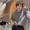 Suéter de malha estiloso para usar como camada interna para mulheres, nova moda outono e inverno, elegante suéter irregular de gola semi-alta em cinza