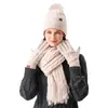 Bestseller transfronterizo conjunto de tres piezas de gorro, bufanda y guantes de punto para otoño e invierno, engrosado y cálido, gorro de punto trenzado de lana para mujer