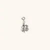 Estilo Cruzado Europeo y Americano Ins Golondrina Cola de Pez Corazón Personalizado Mariposa Colgante Acero Inoxidable Chapado en Oro de 18K Accesorio Colgante Pequeño para Mujer