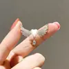 Broche de Alas de Ángel Corazón Gota de Agua para Mujer Lindo Ramillete de Otoño Lleno de Diamantes Accesorios Sencillos de Solapa de Alta Gama