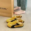 Zapatos deportivos casuales de malla transpirable de verano de moda para mujer, zapatos de entrenamiento alemanes personalizados, nuevo modelo 2026