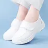 Em Estoque Sapatos de Enfermagem com Velcro Femininos Outono/Inverno com Pelúcia Versáteis Antiderrapantes Solado Grosso Calçados de Trabalho para Cuidados Médicos Dropshipping Exclusivo Transfronteiriço