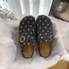 Zapatos peludos sin cordones de otoño e invierno 2026 nuevo estilo de lunares casuales con suela gruesa para exteriores de algodón, mocasines versátiles