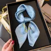 Pañuelo de Seda con Estampado de Lunares Fresco y Sencillo, Versátil y Elegante, Pañuelo de Cuello de Alta Gama, Decoración Profesional, Pañuelo Cuadrado Sencillo