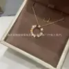 Versión Alta Collar de Panal Shangmei Pendientes Redondos Huecos Pulsera Corte CNC Baño Grueso Oro 18k Oro Rosa Cadena para Clavícula
