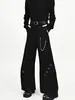 Pantalas Largas com Barra Micro Flare Pretas Decoração de Corrente de Metal High Street Escura Calças Longas Casuais Soltas com Caimento Sentido de Design Masculino
