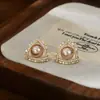 Brincos de Prata S925 com Agulha Exquisitos da Moda Joker Zircônia Triângulo Pérola para Feminino Temperamento Pequenos Simples Atacado