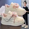 Tenis para niña, colección primavera 2026, nuevo diseño de malla, transpirables, suela gruesa, antideslizantes, suela suave, lindo detalle de moño, tenis blancos casuales