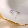 Brincos S999 Prata de Lei Estilo Floresta Azul Gradiente Flor Cauda de Andorinha para Mulheres com um Design Floral Fresco e Elegante