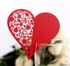 Tarjeta de asiento personalizada para comercio exterior Tarjeta Love Cup hueca con láser creativa tarjeta de decoración de boda para copa de vino tinto en stock al por mayor