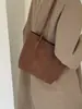 Elegante bolsa de balde com padrão trançado para mulheres, novo modelo 2026, grande capacidade, bolsa de mão fashion, bolsa versátil para o dia a dia.
