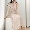 Actualización de talla: Estilo Chic Coreano Principios de Primavera y Otoño Diseño Vintage Elegante Vestido de Longitud Media Plisado