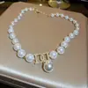 Collar de Perlas de Múltiples Capas Incrustado con Diamantes Estilo Corte Francés, Cadena para Suéter de Lujo Ligero Francés de Alta Gama, Versátil para Otoño e Invierno