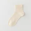 Calcetines finos de seda para mujer de verano, calcetines cortos sin costuras, calcetines frescos de seda helada, calcetines de algodón de longitud media, absorbentes de sudor y transpirables