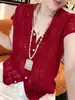 Top Rojo Simple Estilo Coreano Reductor de Edad Blanqueador para Mujer Verano 2025 Diseño Calado Punto de Nicho Cuello en V