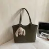 Bolso Tote para el Trabajo para Mujer 2025 Otoño e Invierno Nuevo Bolso de Hombro Retro Gran Capacidad Versátil Bolso de Axila