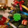 Colgante Reflectante de Trébol de Cuatro Hojas Colgante Reflectante de PVC Colgante Reflectante de PVC para la Noche Llavero Colgante de PVC Adorno Colgante de PVC