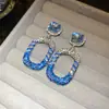 Brincos Pendentes Quadrados Vazados com Pontos de Prata e Diamantes, com Design Único, Brincos Simples e Fashion com um Toque de Luxo Leve e de Alta Qualidade