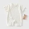 Macacão de Bebê Verão Estilo Fino Recém-Nascido Classe A Manga Curta Abertura Lateral Macacão Algodão Puro Respirável Roupa de Bebê