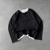 Camiseta de manga larga retro con cuello Henry clásico, diseño de bloque de color otoñal, estilo de dos piezas falso, para pareja
