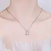 Corrente de clavícula simples com pingente de moissanita simulada de 1 quilate, totalmente cravejada em diamantes, para mulheres